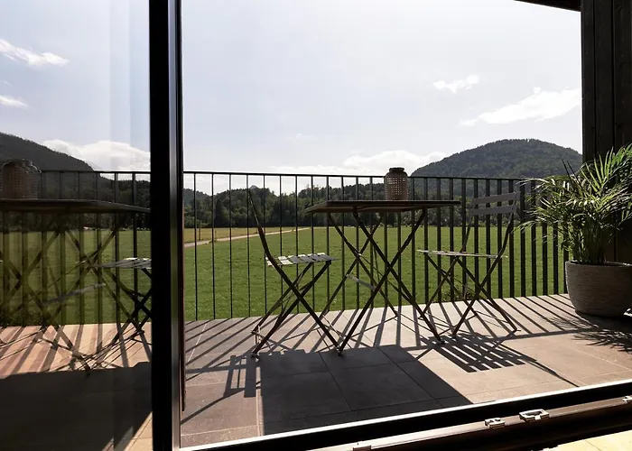 Water, Ski & Mountain Lodge
